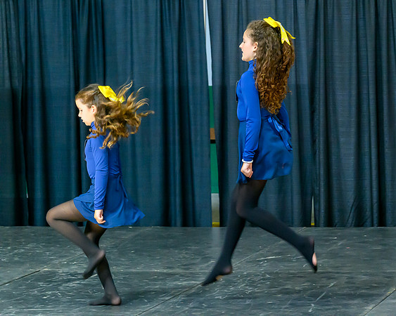 Young Dancers - Ron Edman