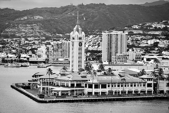 Honolulu Greeting - Ron Frederick
