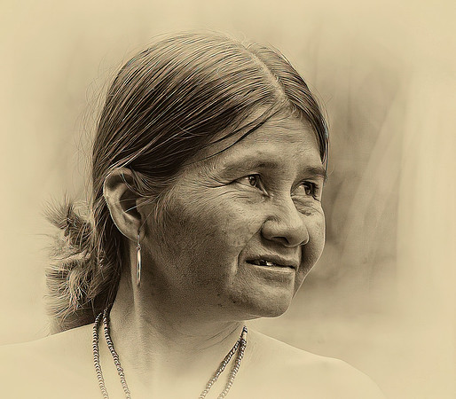 13_3_Embera Woman_25-Edit